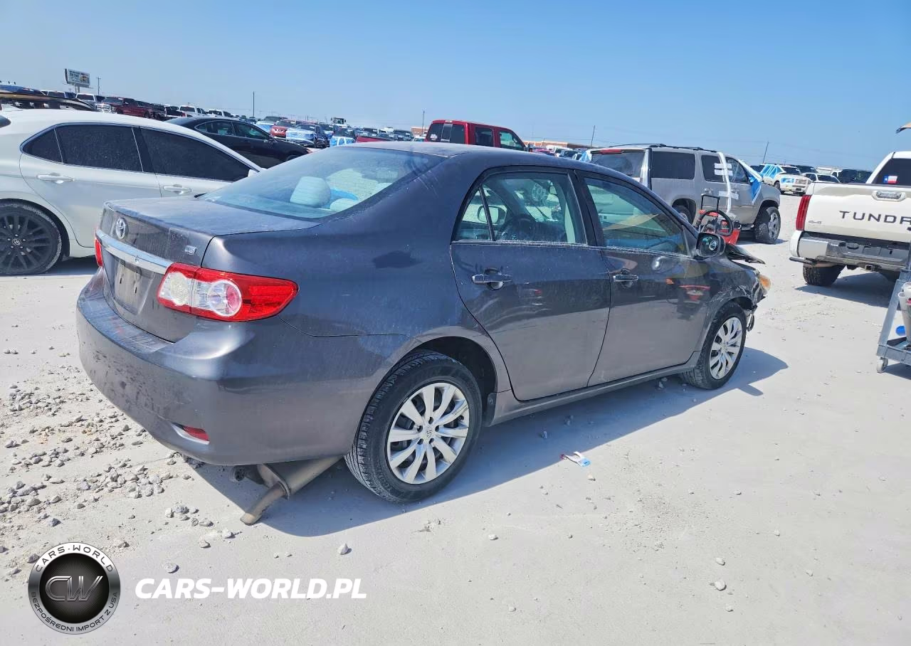 2012 Toyota Corolla Le VIN:5YFBU4EE9CP071765 - 3