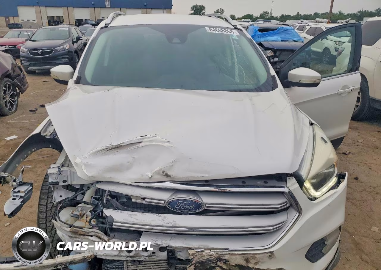 2018 Ford Escape Titanium VIN:1FMCU9J97JUA00022 - 12