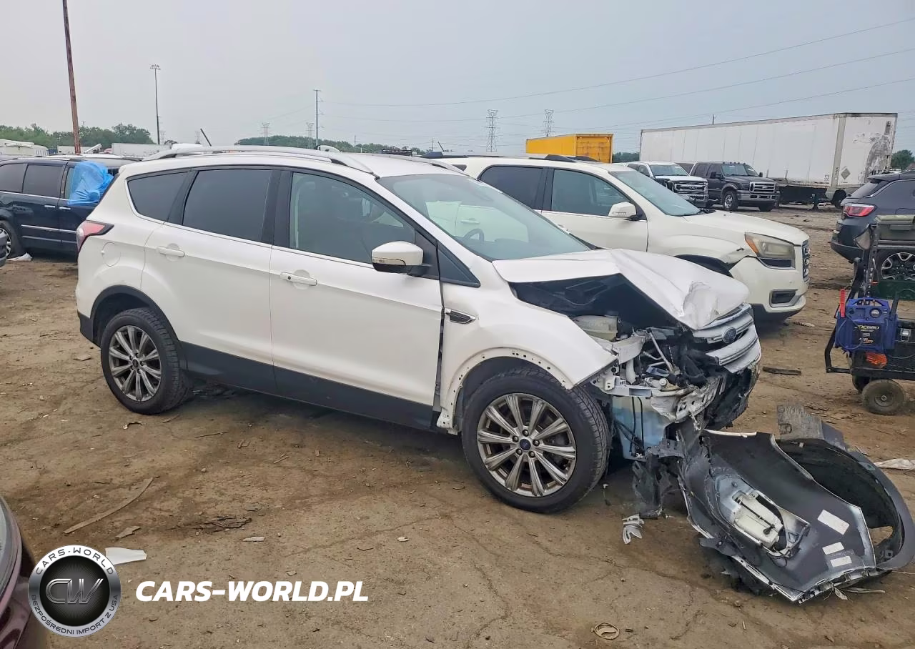 2018 Ford Escape Titanium VIN:1FMCU9J97JUA00022 - 4