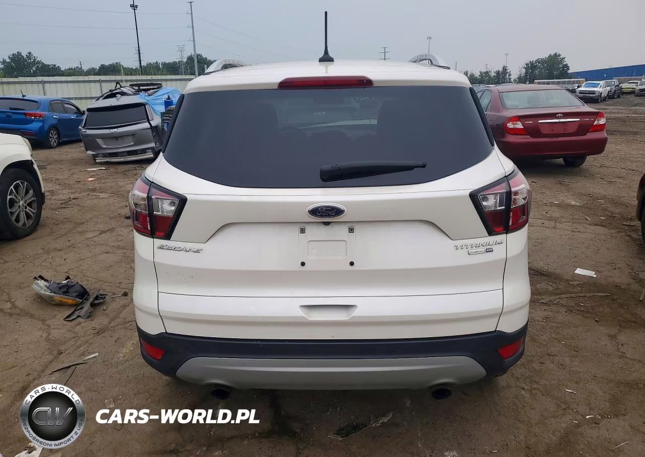 2018 Ford Escape Titanium VIN:1FMCU9J97JUA00022 - 6