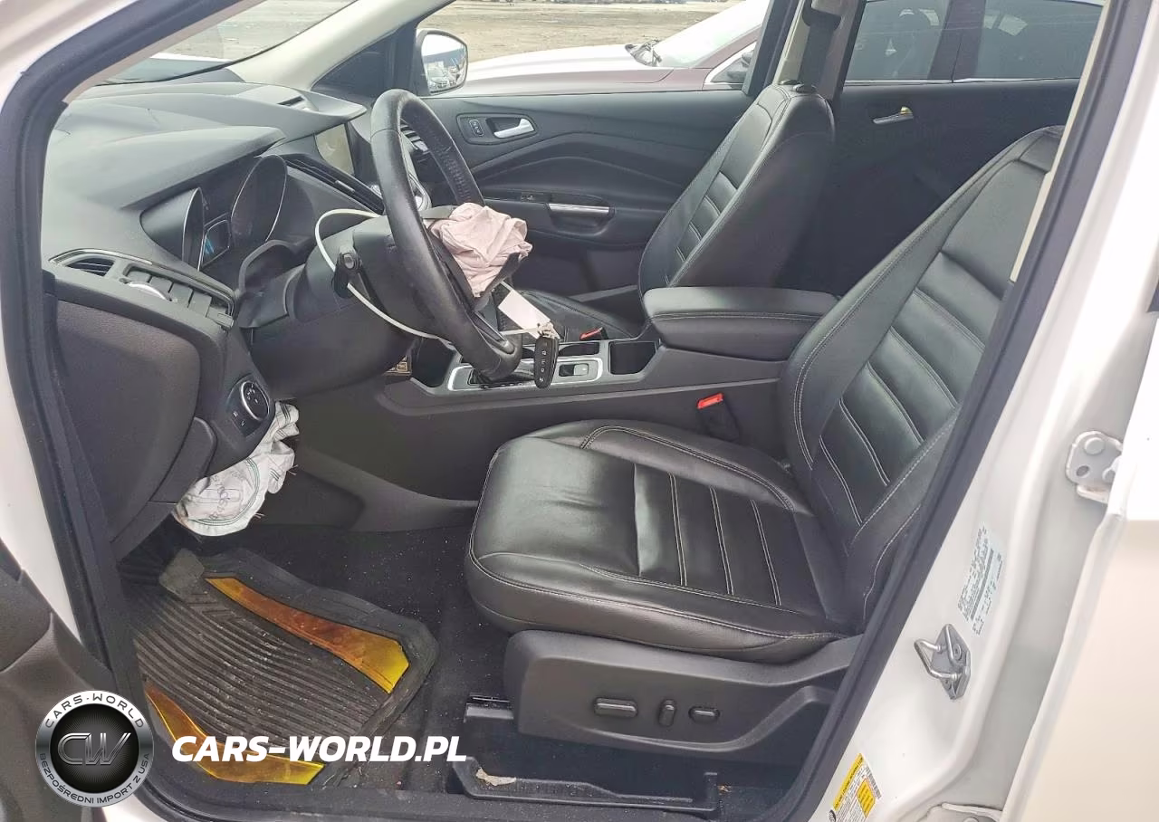 2018 Ford Escape Titanium VIN:1FMCU9J97JUA00022 - 7