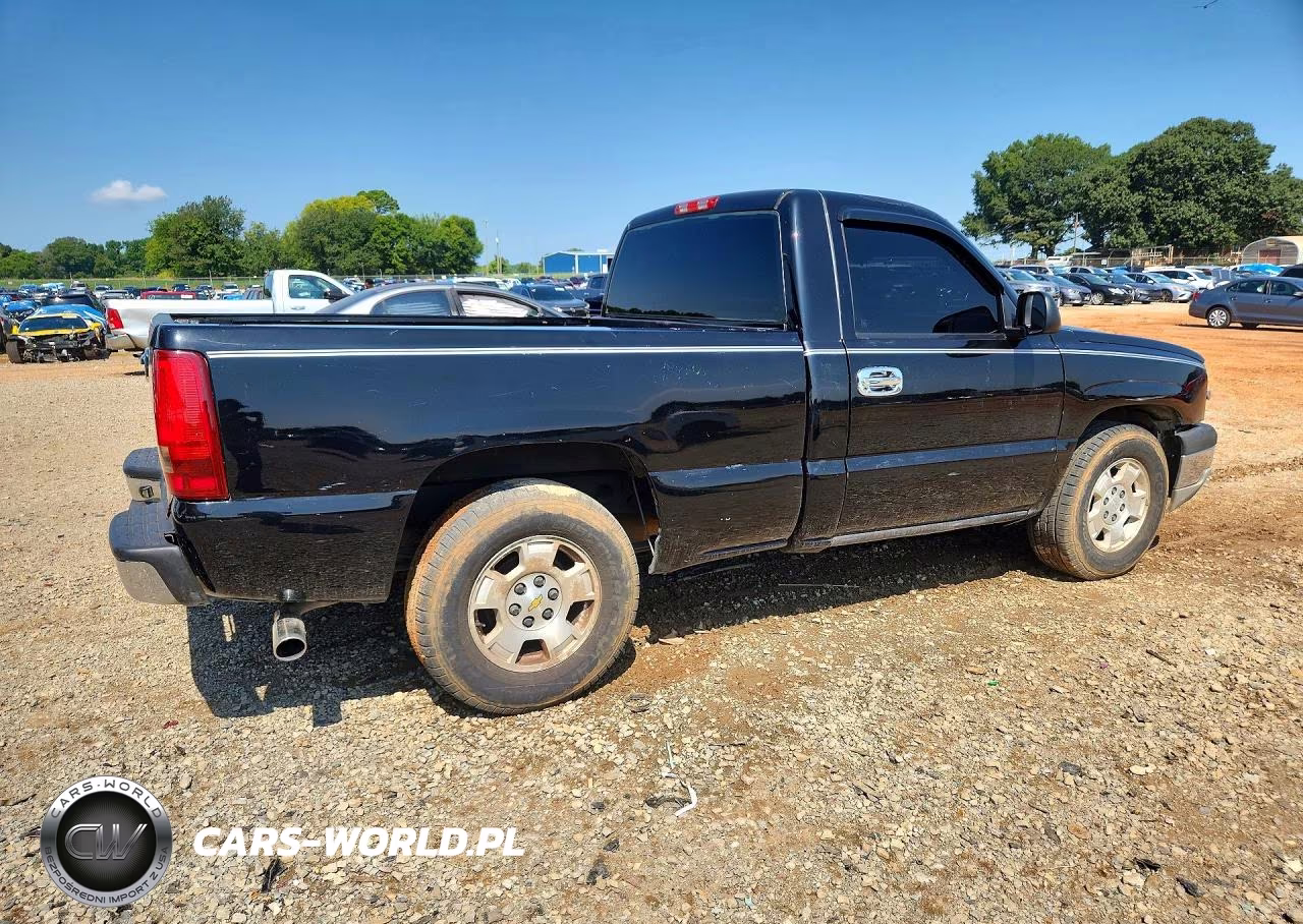 2005 Chevrolet Silverado C1500 VIN:1GCEC14X15Z133024 - 3