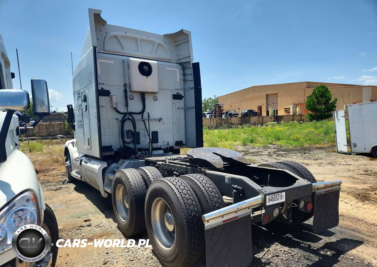 2016 Peterbilt 579 Semi Truck VIN:1XPBDP8X2GD371220 - 2