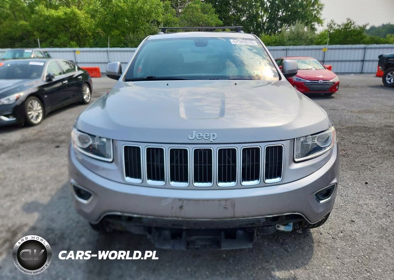 2015 Jeep Grand Cherokee Laredo VIN:1C4RJEAG9FC714035 - 5