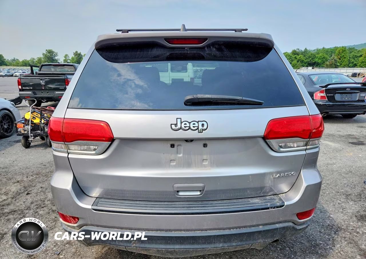 2015 Jeep Grand Cherokee Laredo VIN:1C4RJEAG9FC714035 - 6