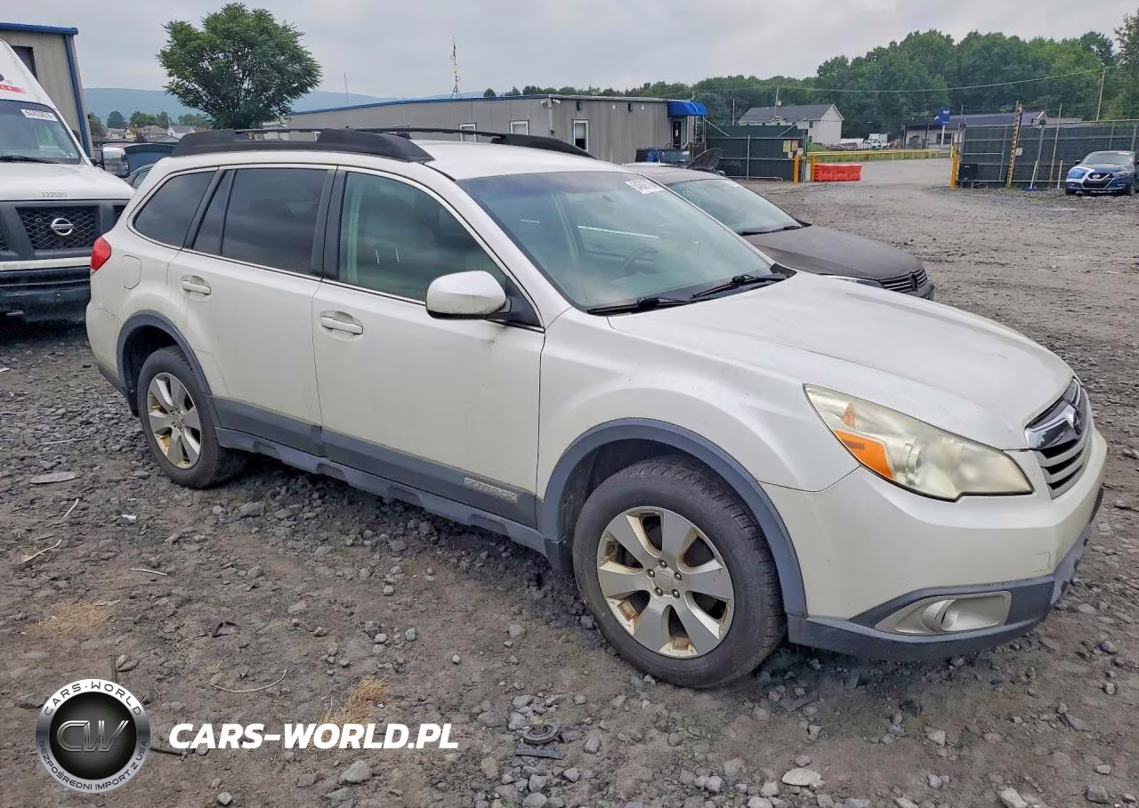 2011 Subaru Outback 2.5I Premium VIN:4S4BRBCC9B3345038 - 4