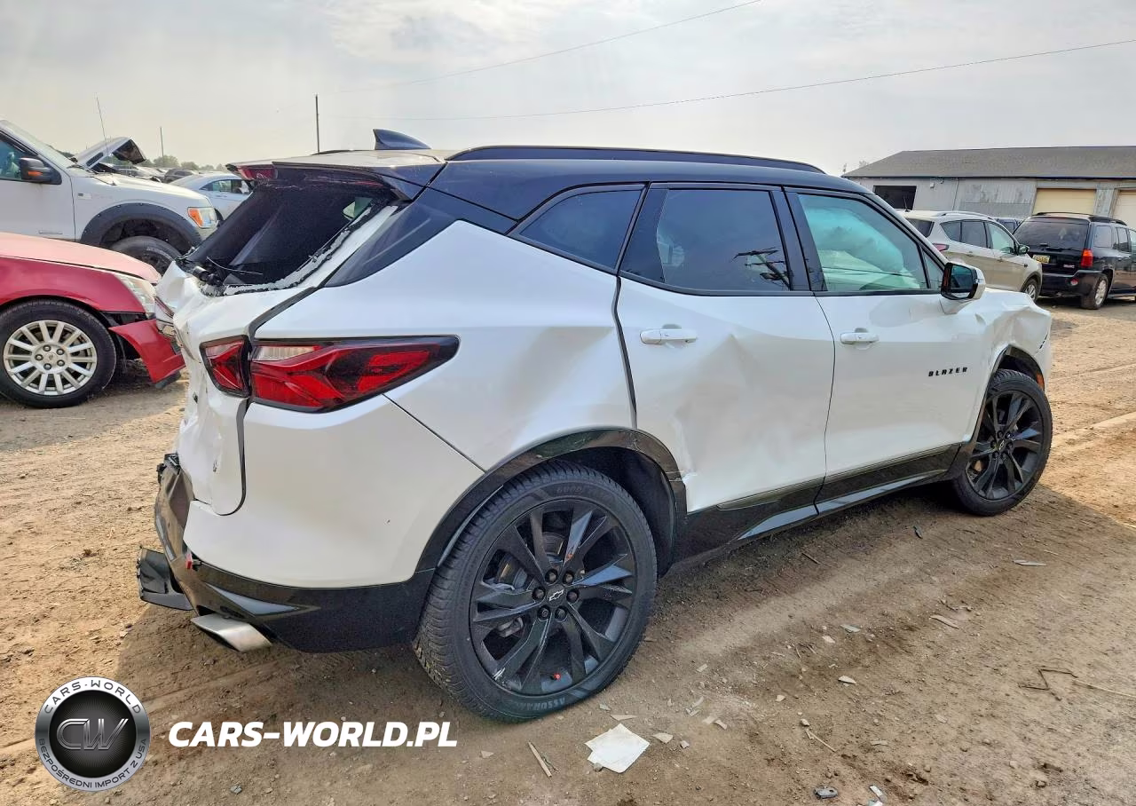 2022 Chevrolet Blazer Rs VIN:3GNKBKRS5NS224133 - 3