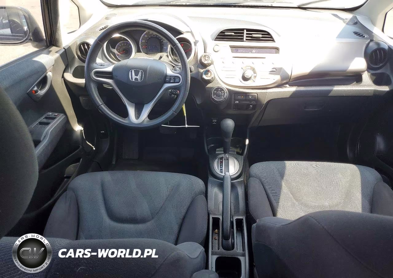 2009 Honda Fit Sport VIN:JHMGE884X9S003719 - 8