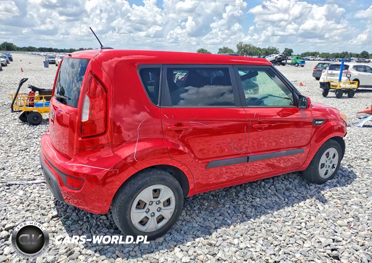2013 Kia Soul Base VIN:KNDJT2A5XD7630428 - 3