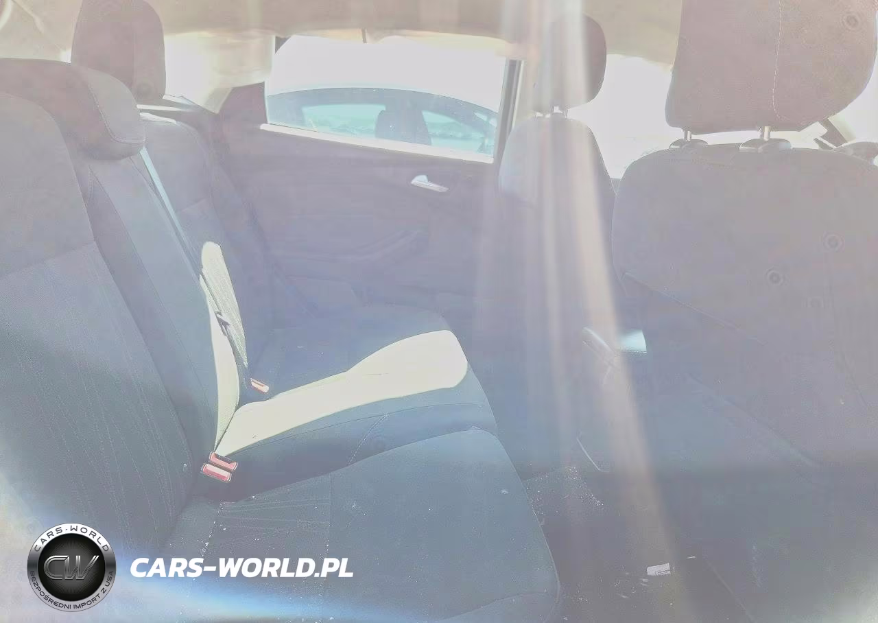 2018 Ford Focus Sel VIN:1FADP3M28JL210961 - 10