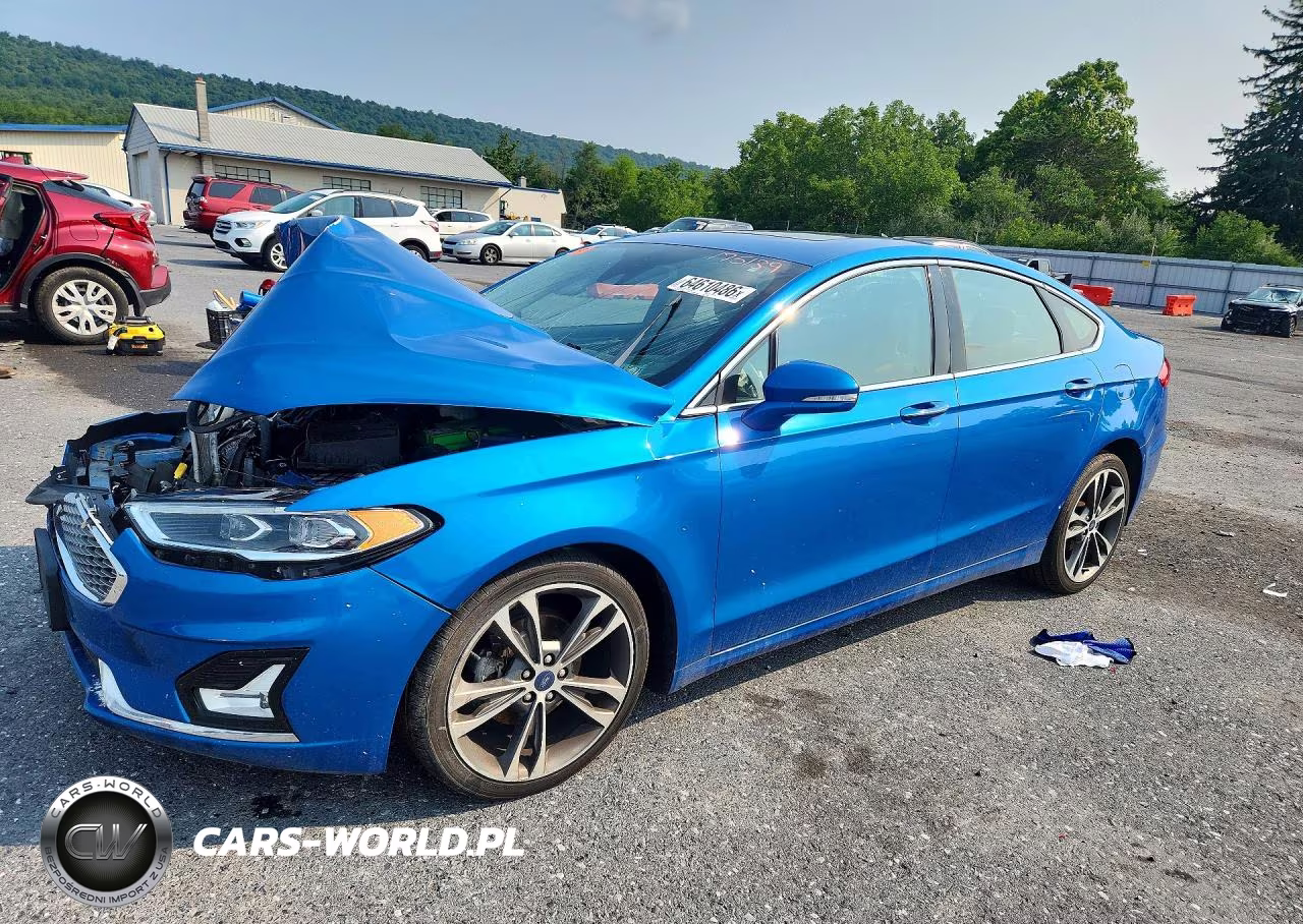 2020 Ford Fusion Titanium – zdjęcie 1 z 12