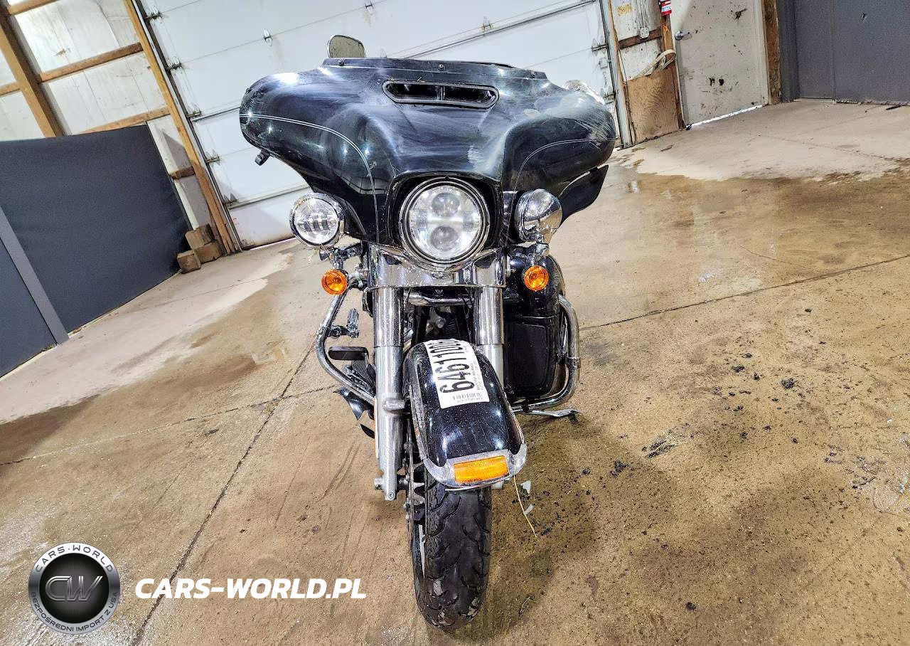 2016 Harley-Davidson Flhtcu Ultra Classic Electra Glide VIN:1HD1FCM16GB606827 - 2