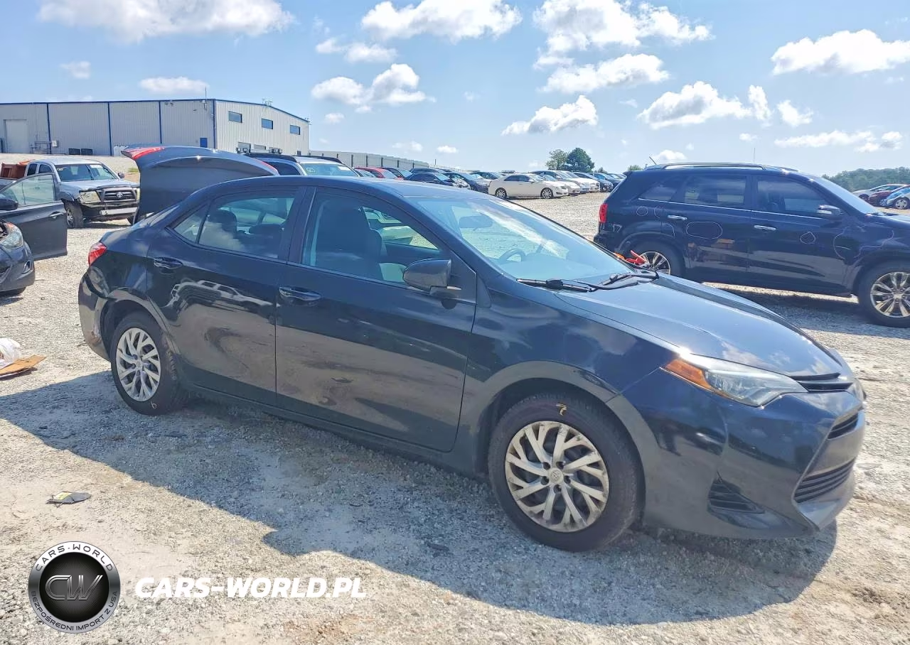 2019 Toyota Corolla Le VIN:5YFBURHE4KP935774 - 4