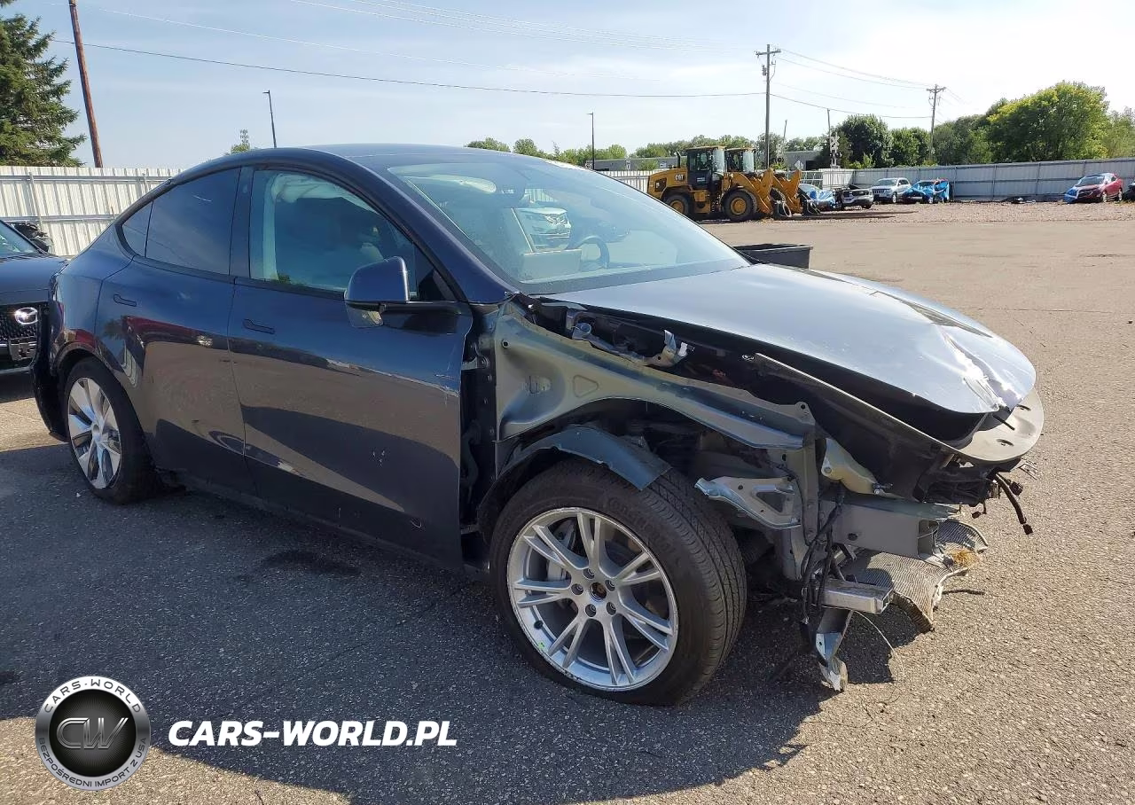 2021 Tesla Model Y VIN:5YJYGDEE1MF074187 - 4