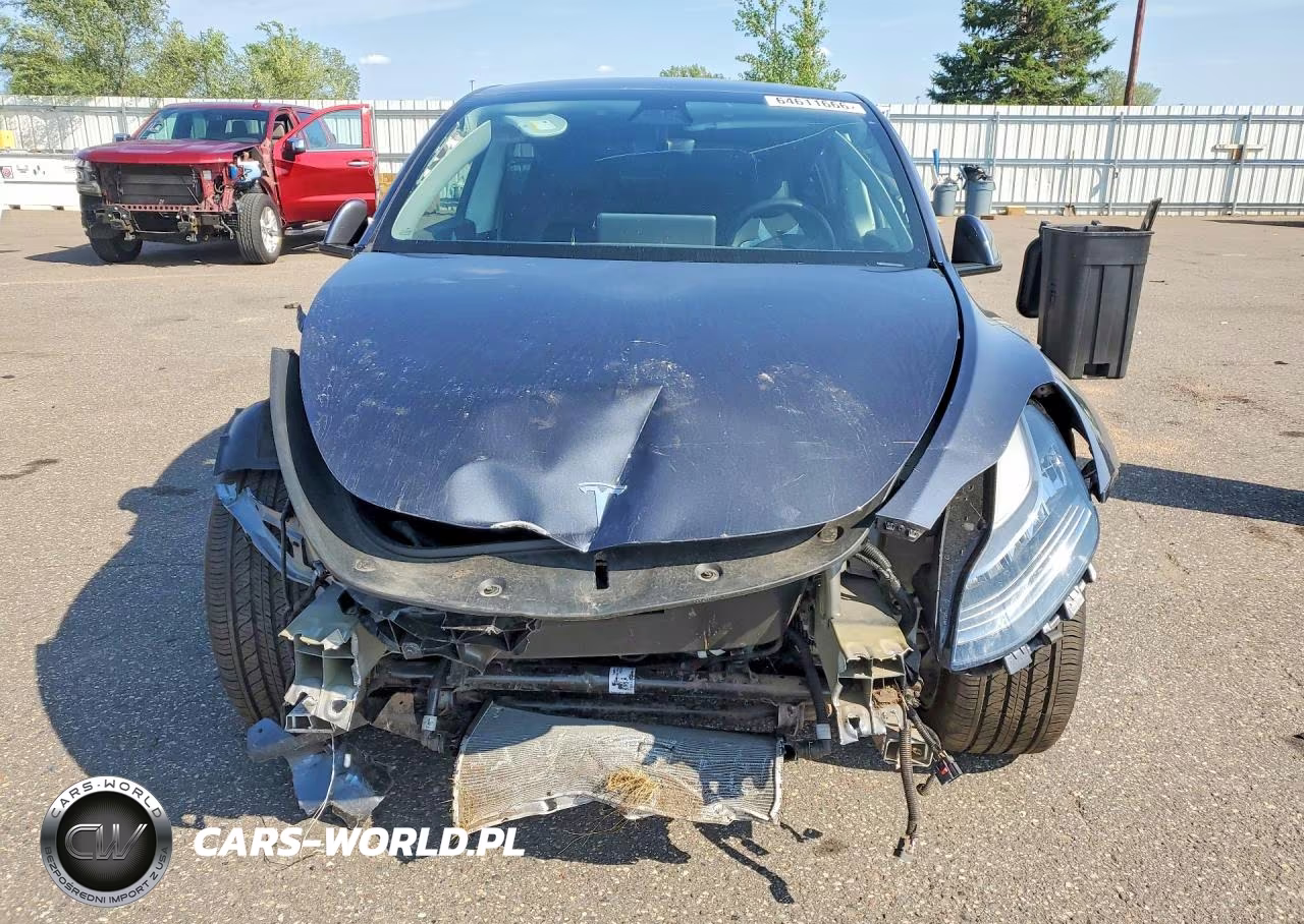 2021 Tesla Model Y VIN:5YJYGDEE1MF074187 - 5