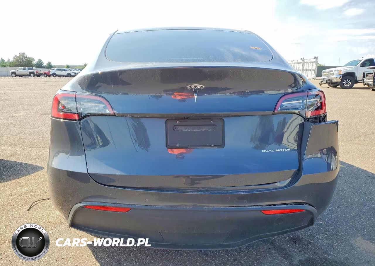 2021 Tesla Model Y VIN:5YJYGDEE1MF074187 - 6