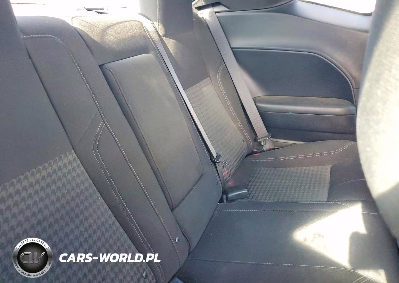 2019 Dodge Challenger Sxt VIN:2C3CDZAG6KH714526 - 10
