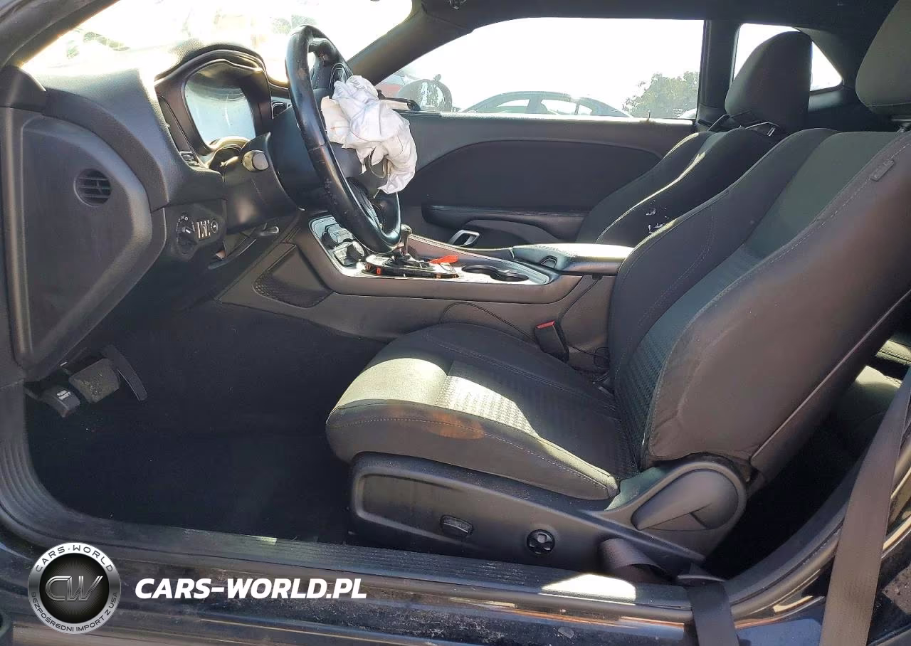 2019 Dodge Challenger Sxt VIN:2C3CDZAG6KH714526 - 7