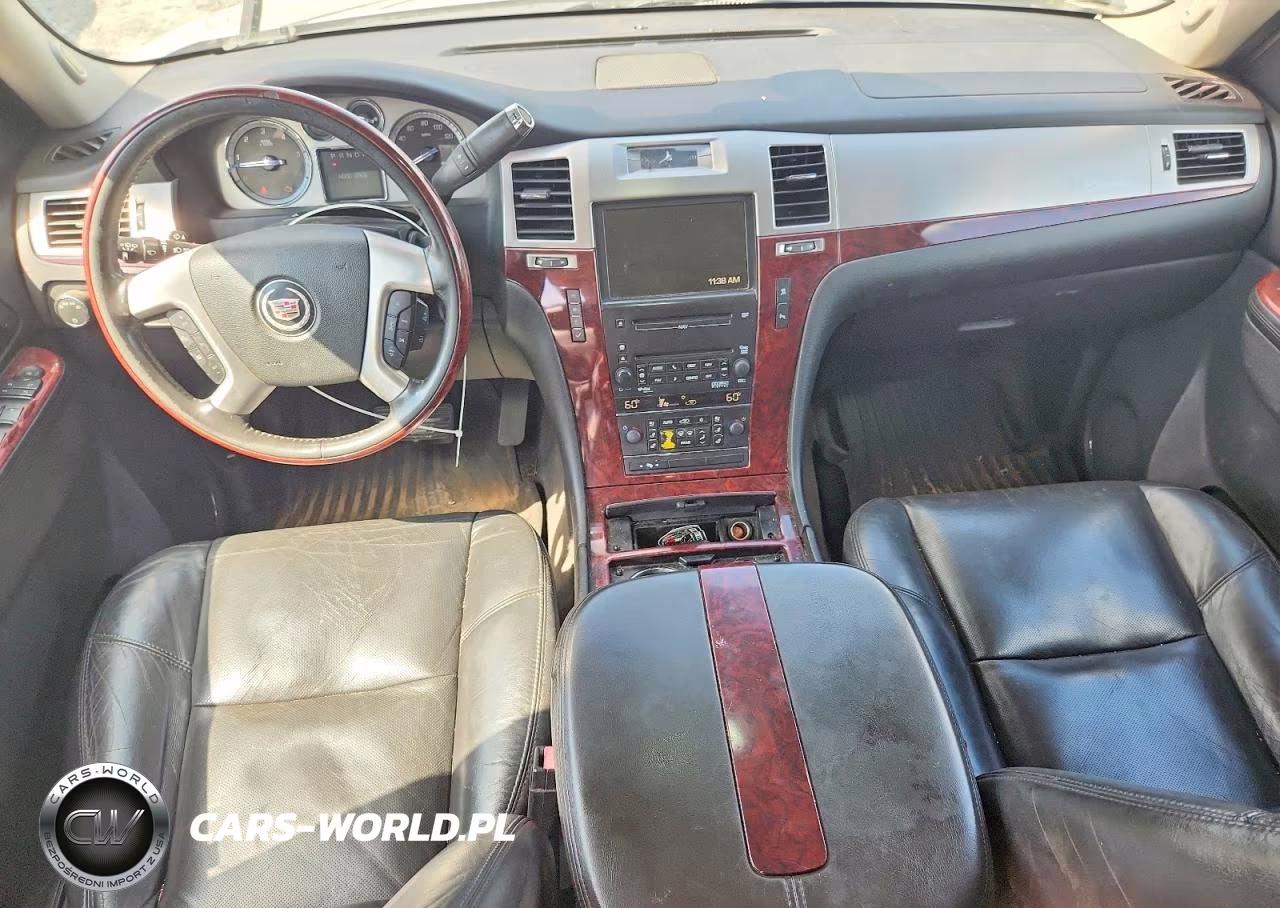 2010 Cadillac Escalade Esv Luxury VIN:1GYUCHEF0AR200842 - 8