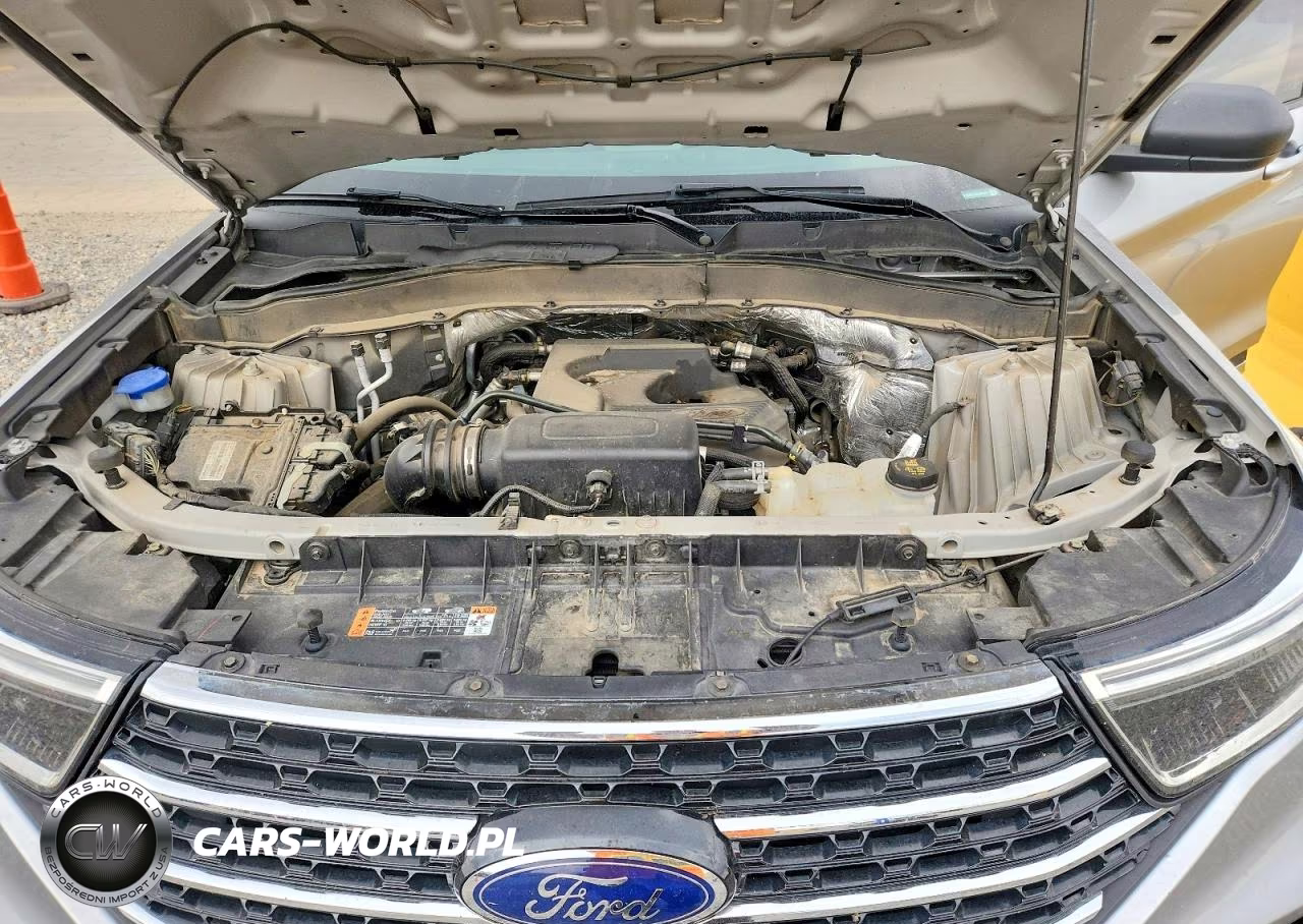 2020 Ford Explorer Xlt VIN:1FMSK8DHXLGA39641 - 12