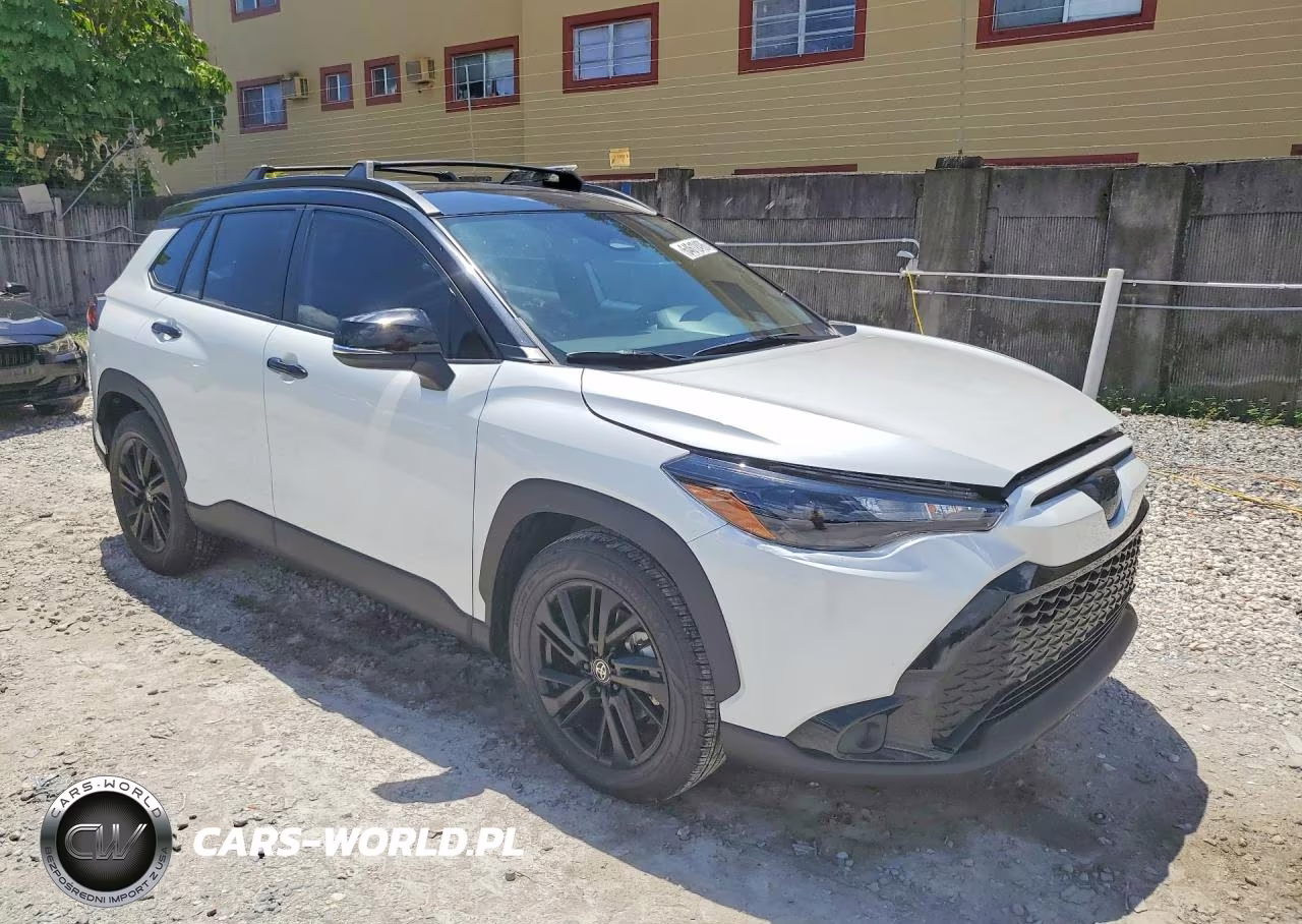 2025 Toyota Corolla Cross Hybrid Nightshade VIN:7MUFBABG2SV063854 - 4