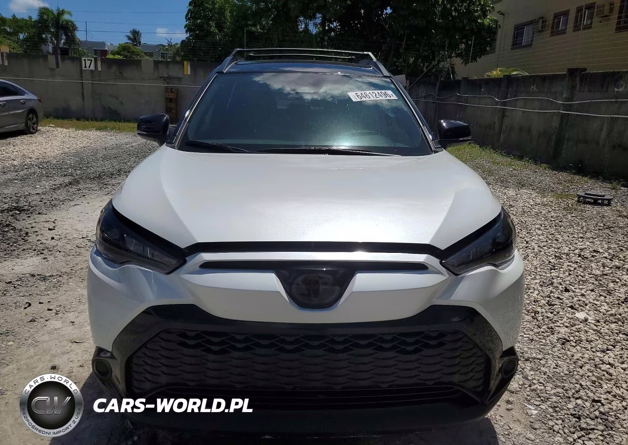 2025 Toyota Corolla Cross Hybrid Nightshade VIN:7MUFBABG2SV063854 - 5