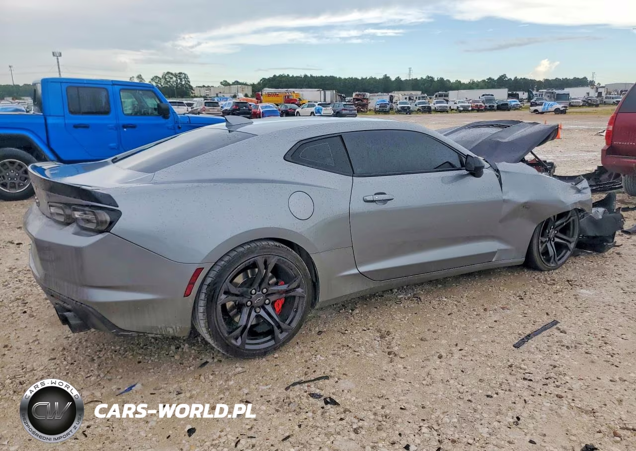 2023 Chevrolet Camaro Lt1 VIN:1G1FF1R72P0140374 - 3