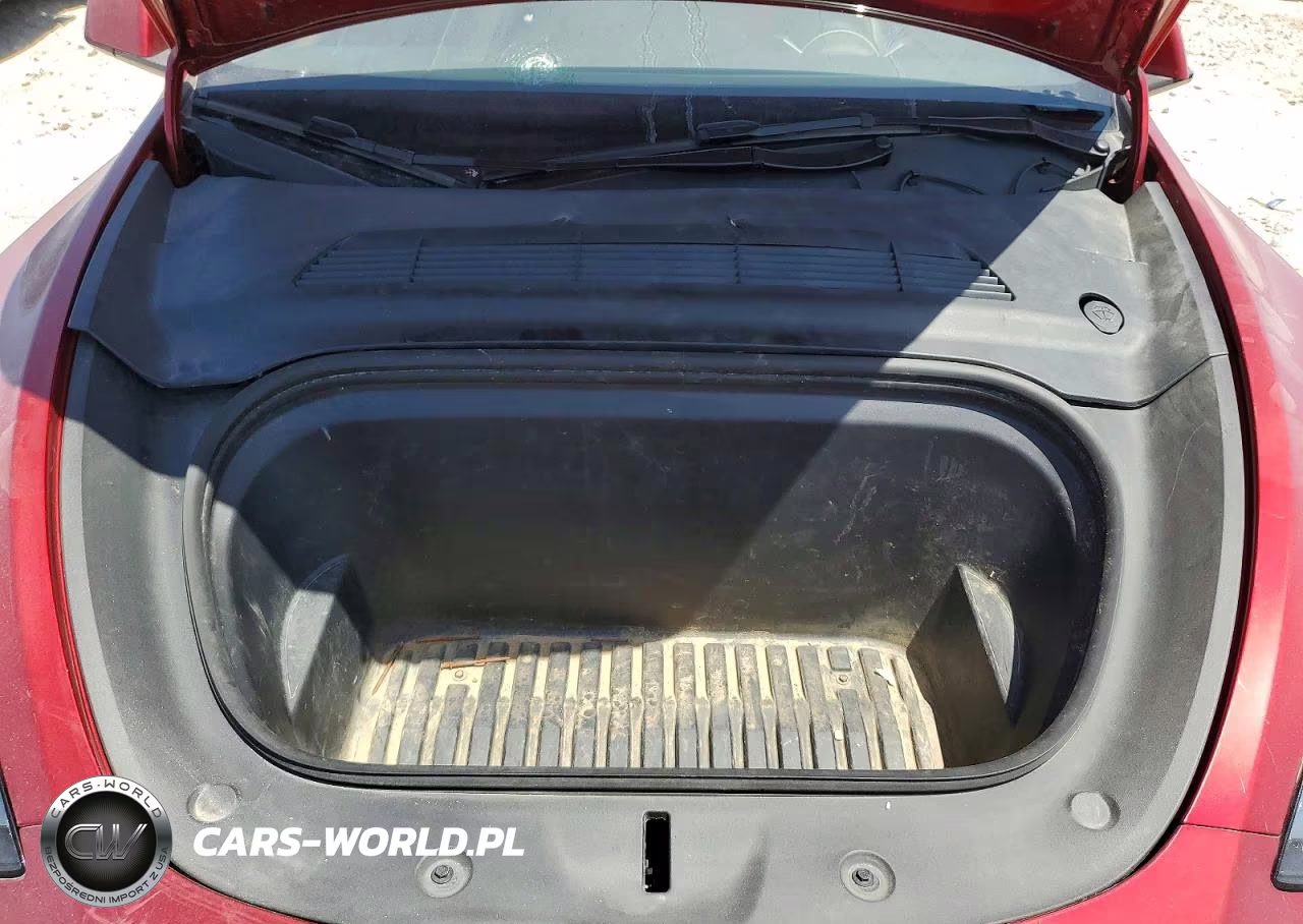 2025 Tesla Model Y VIN:7SAYGAEE9SF247453 - 12
