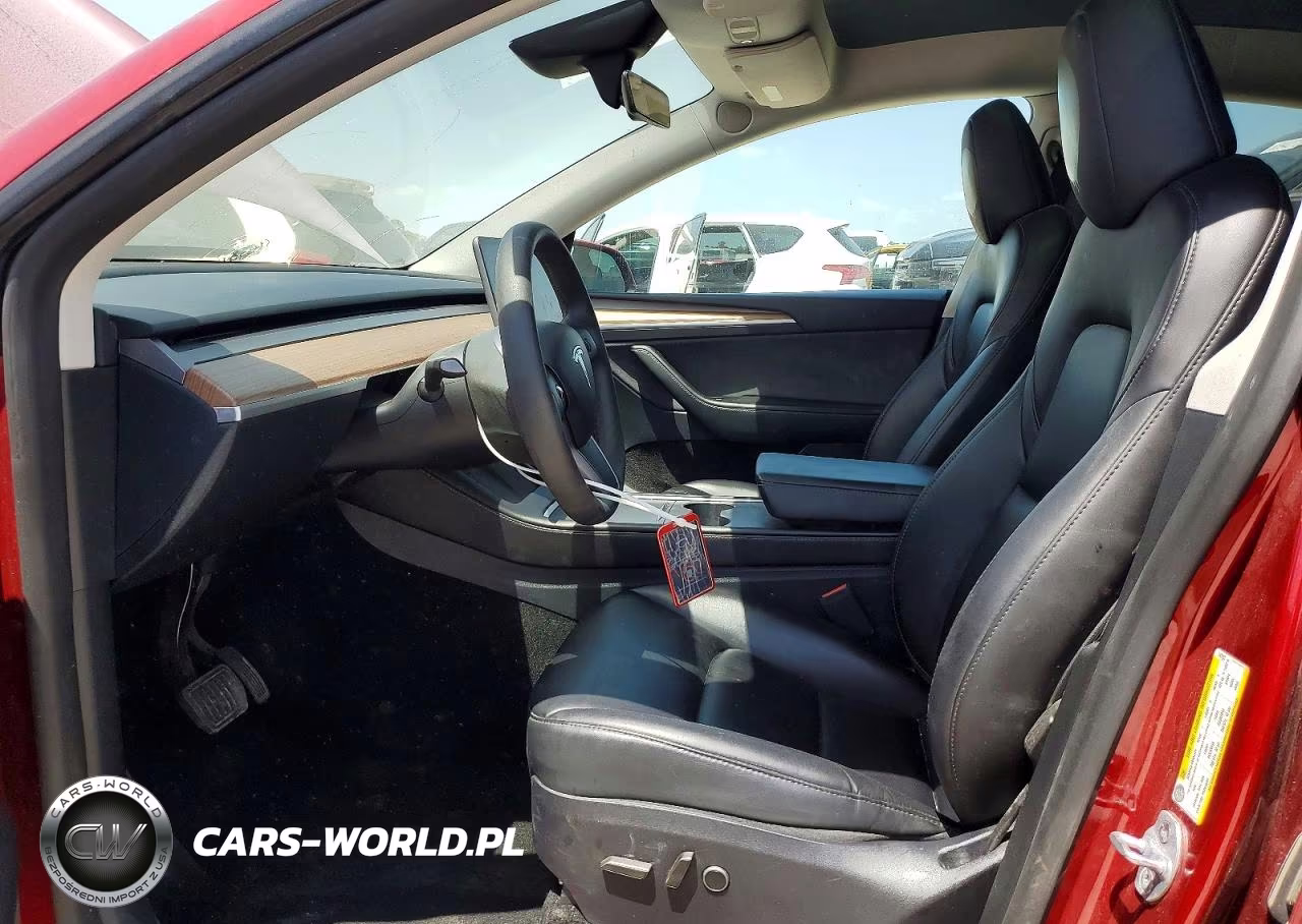 2025 Tesla Model Y VIN:7SAYGAEE9SF247453 - 7