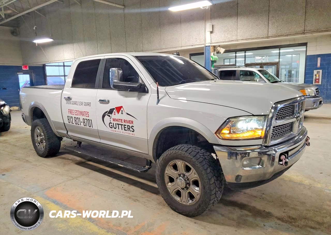 2014 Ram 2500 Laramie VIN:3C6UR5FJ9EG119499 - 4