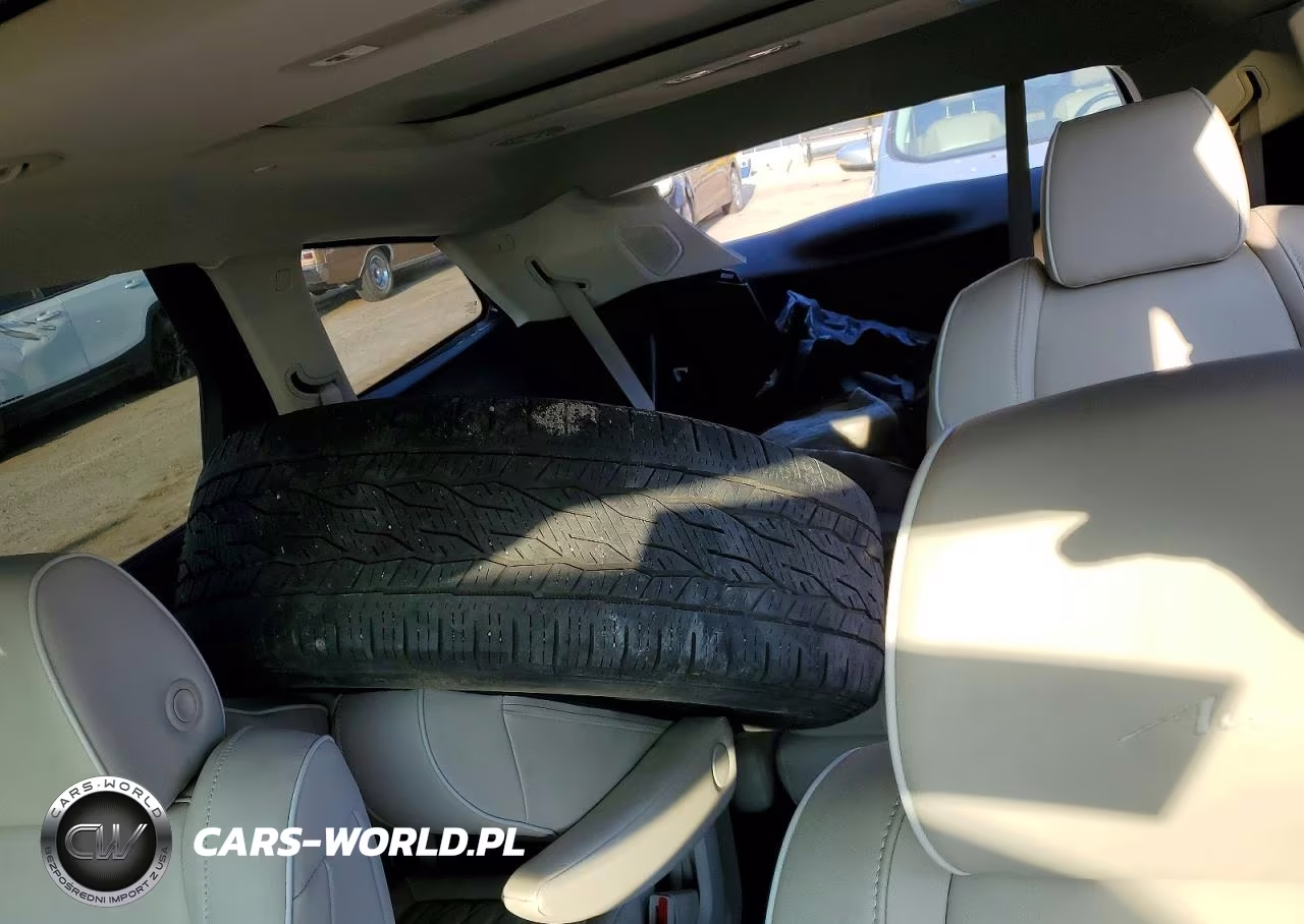 2023 Buick Enclave Avenir VIN:5GAEVCKW0PJ191743 - 10