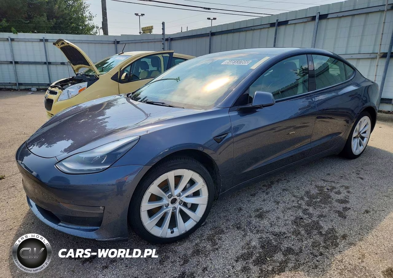 2022 Tesla Model 3 – zdjęcie 1 z 12