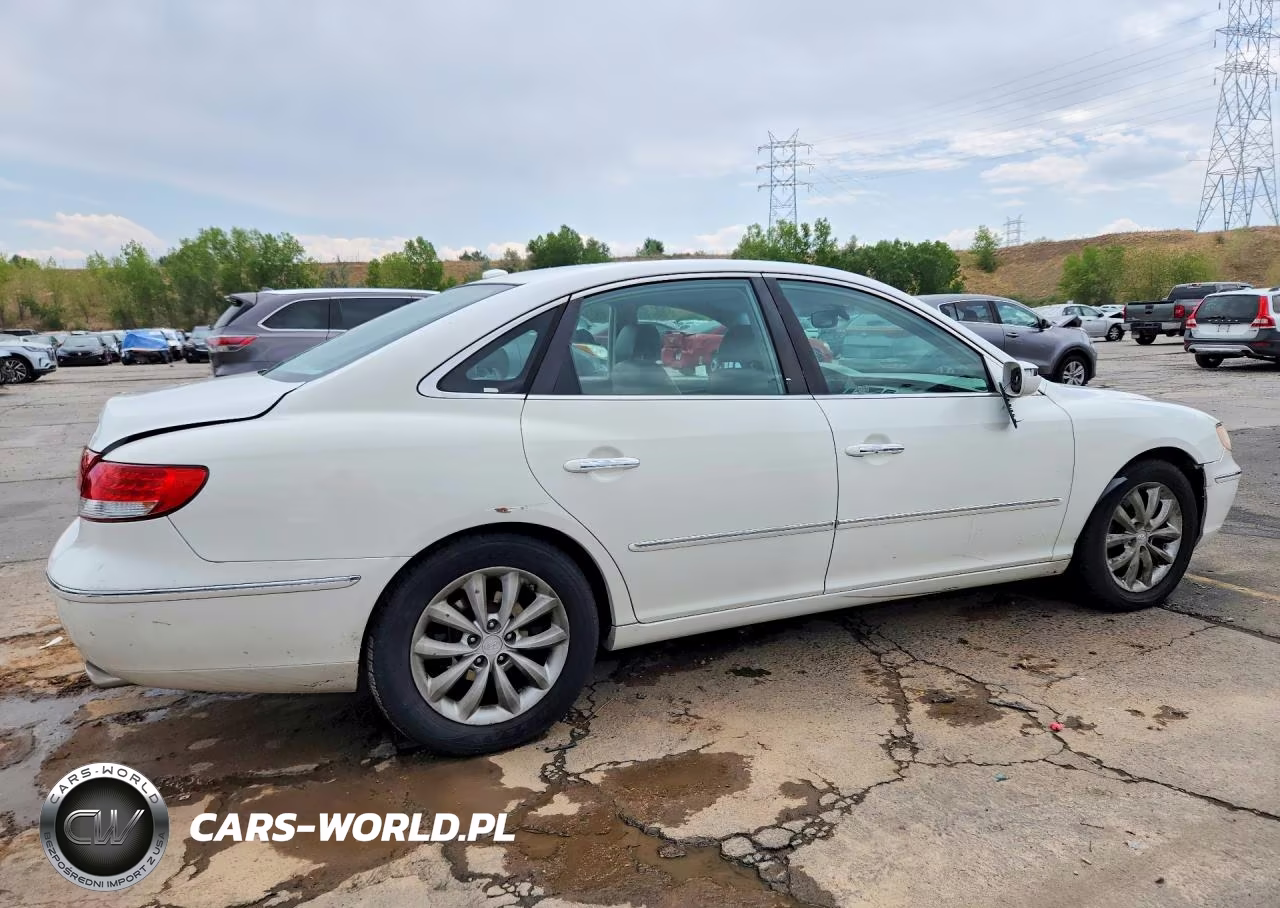 2008 Hyundai Azera Limited VIN:KMHFC46F18A254595 - 3
