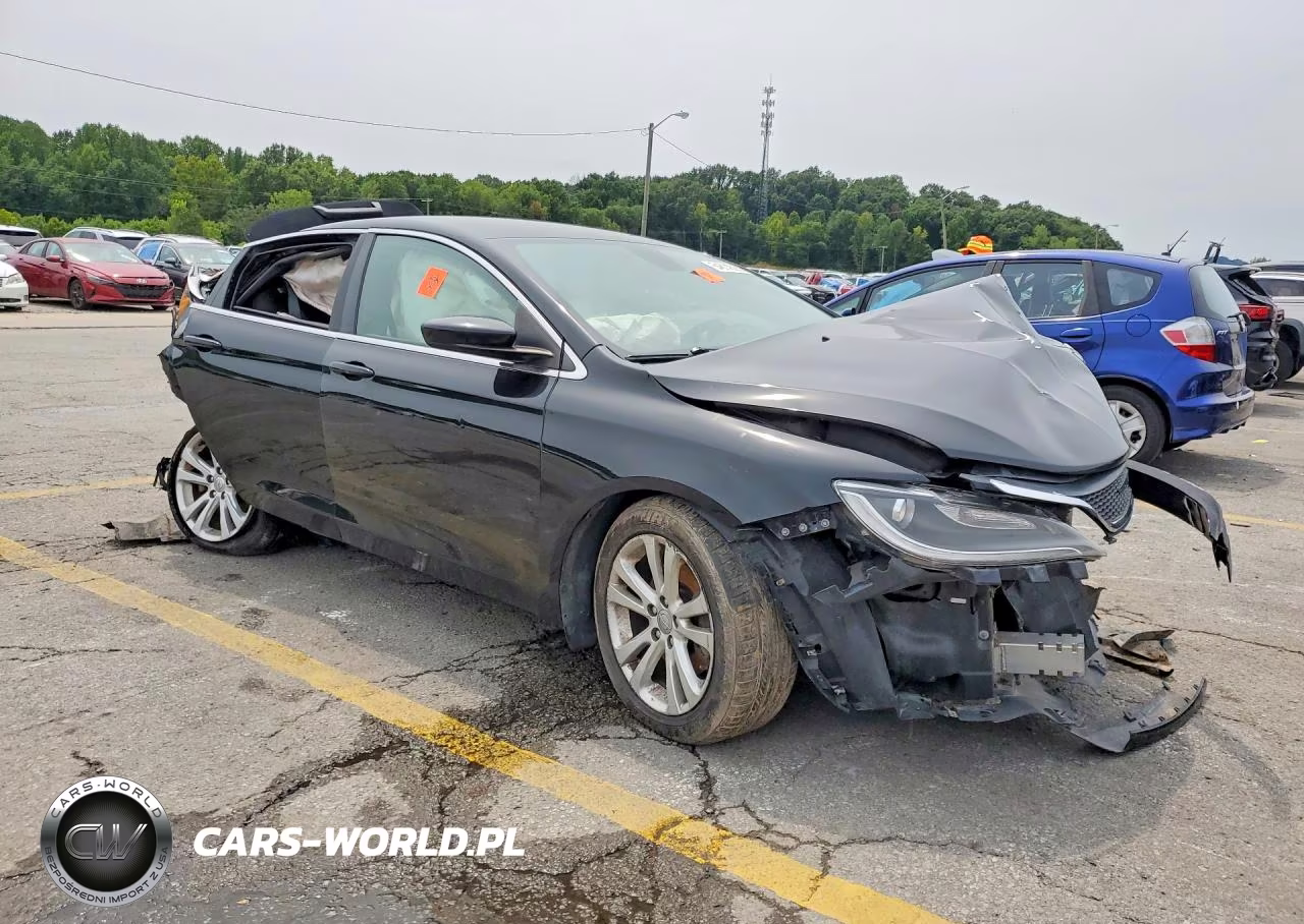 2015 Chrysler 200 Limited VIN:1C3CCCABXFN700131 - 4