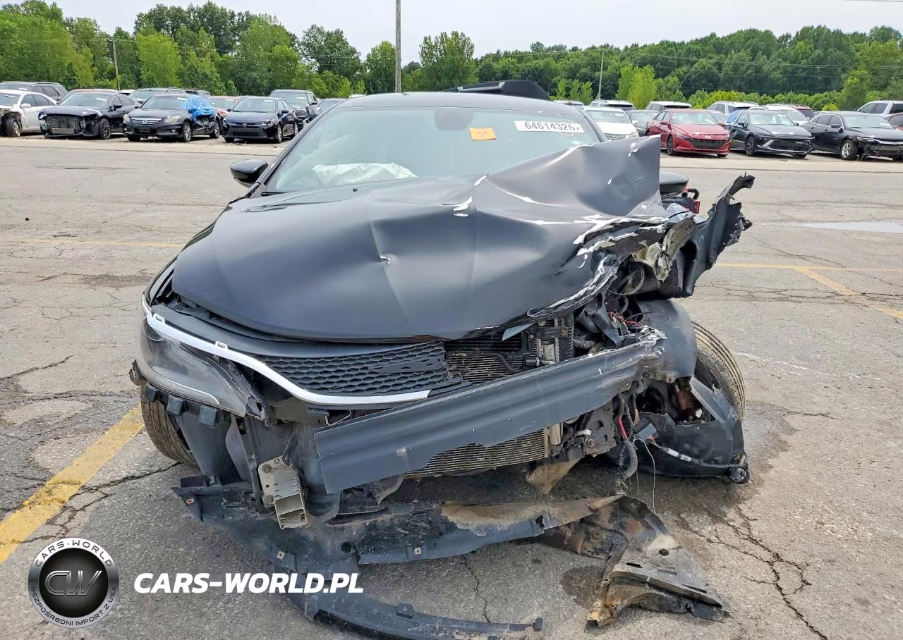 2015 Chrysler 200 Limited VIN:1C3CCCABXFN700131 - 5