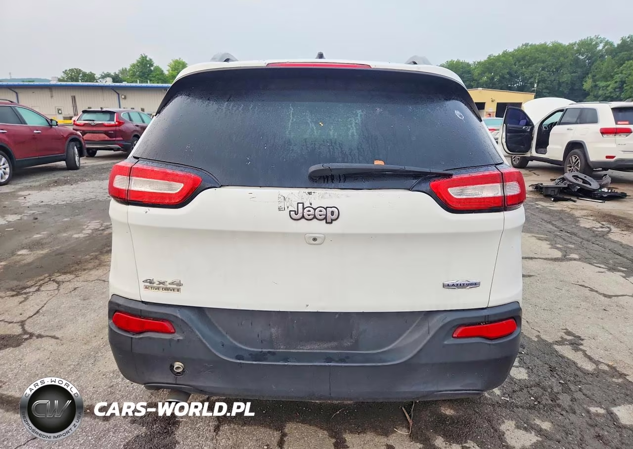 2014 Jeep Cherokee Latitude VIN:1C4PJMCB7EW165953 - 6