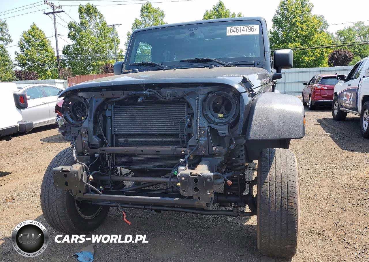 2015 Jeep Wrangler Unlimited Sport VIN:1C4BJWDG5FL663247 - 5