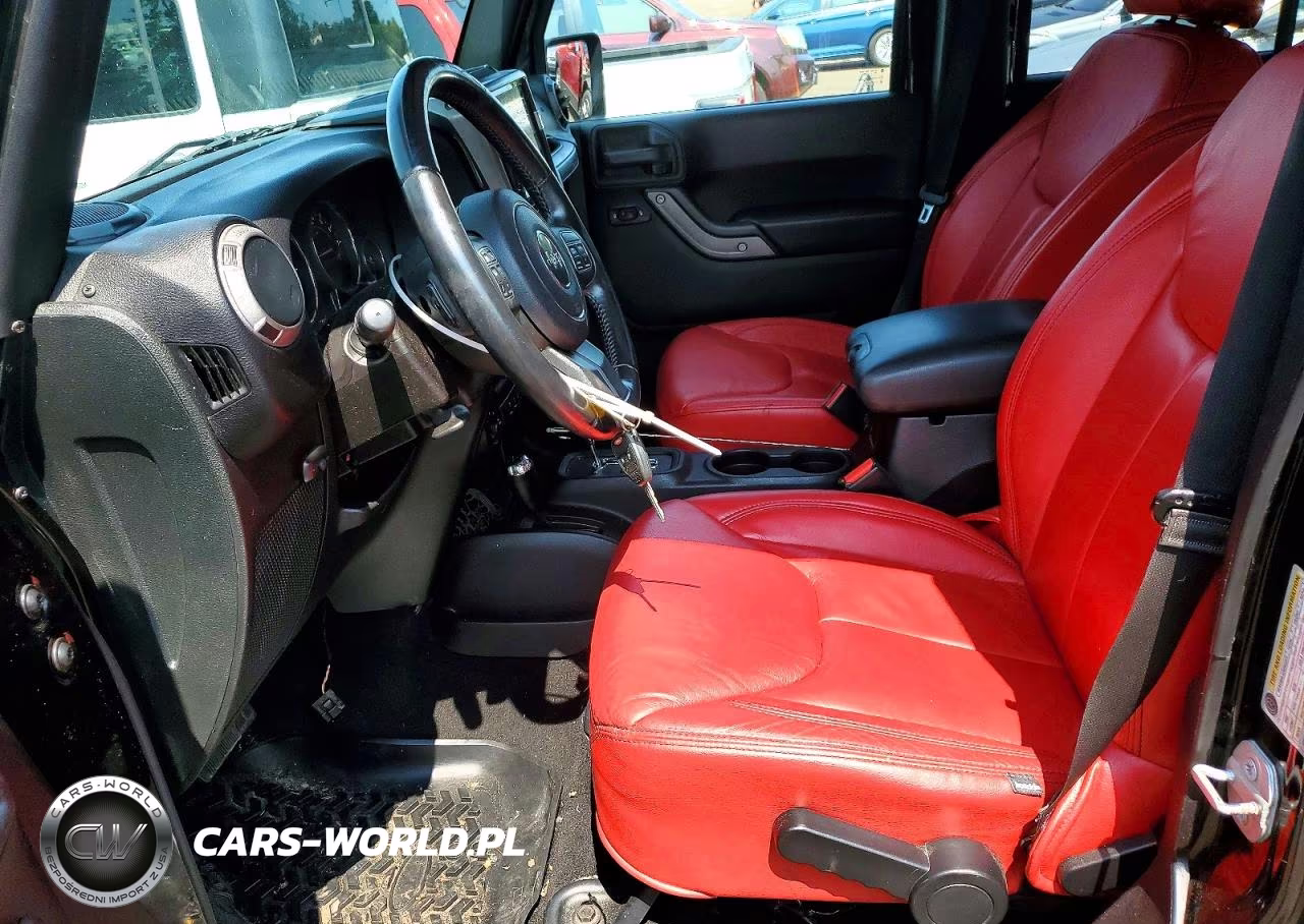 2015 Jeep Wrangler Unlimited Sport VIN:1C4BJWDG5FL663247 - 7