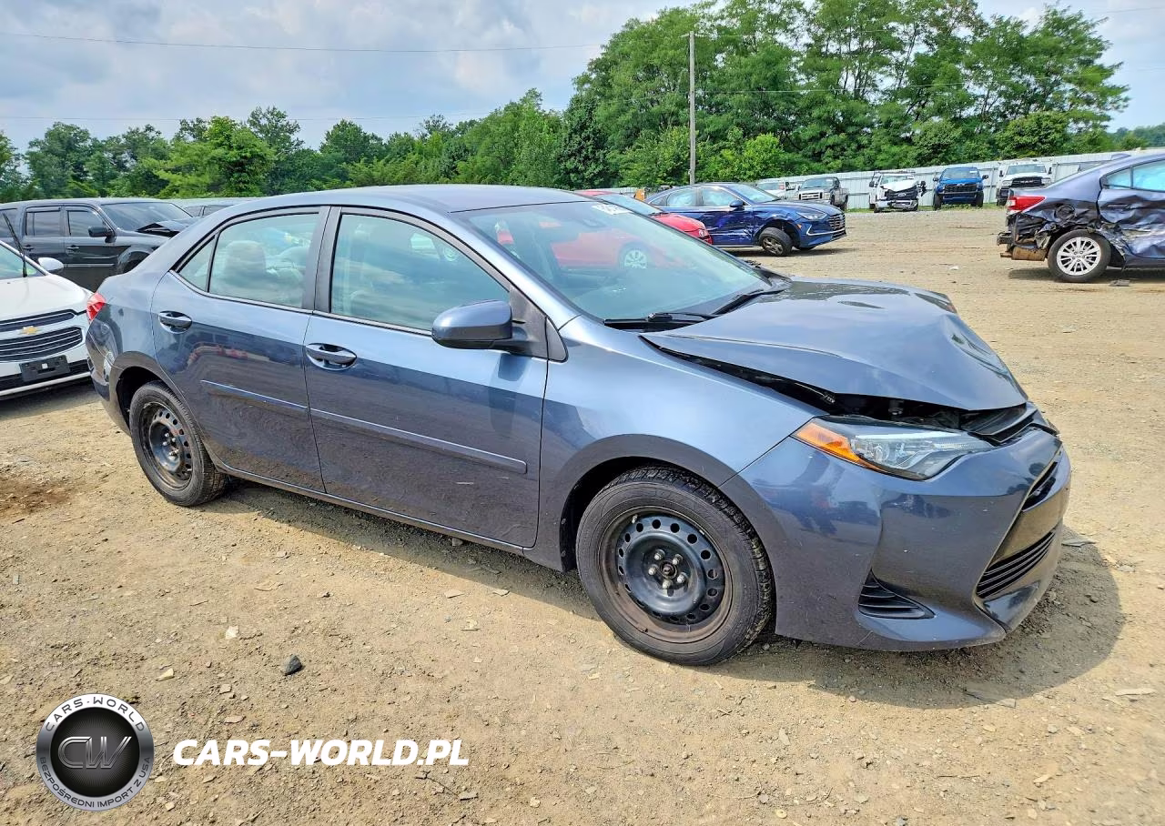 2019 Toyota Corolla Le VIN:2T1BURHE2KC197229 - 4