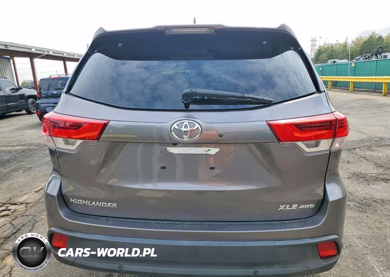 2018 Toyota Highlander Xle VIN:5TDJZRFH4JS534807 - 6