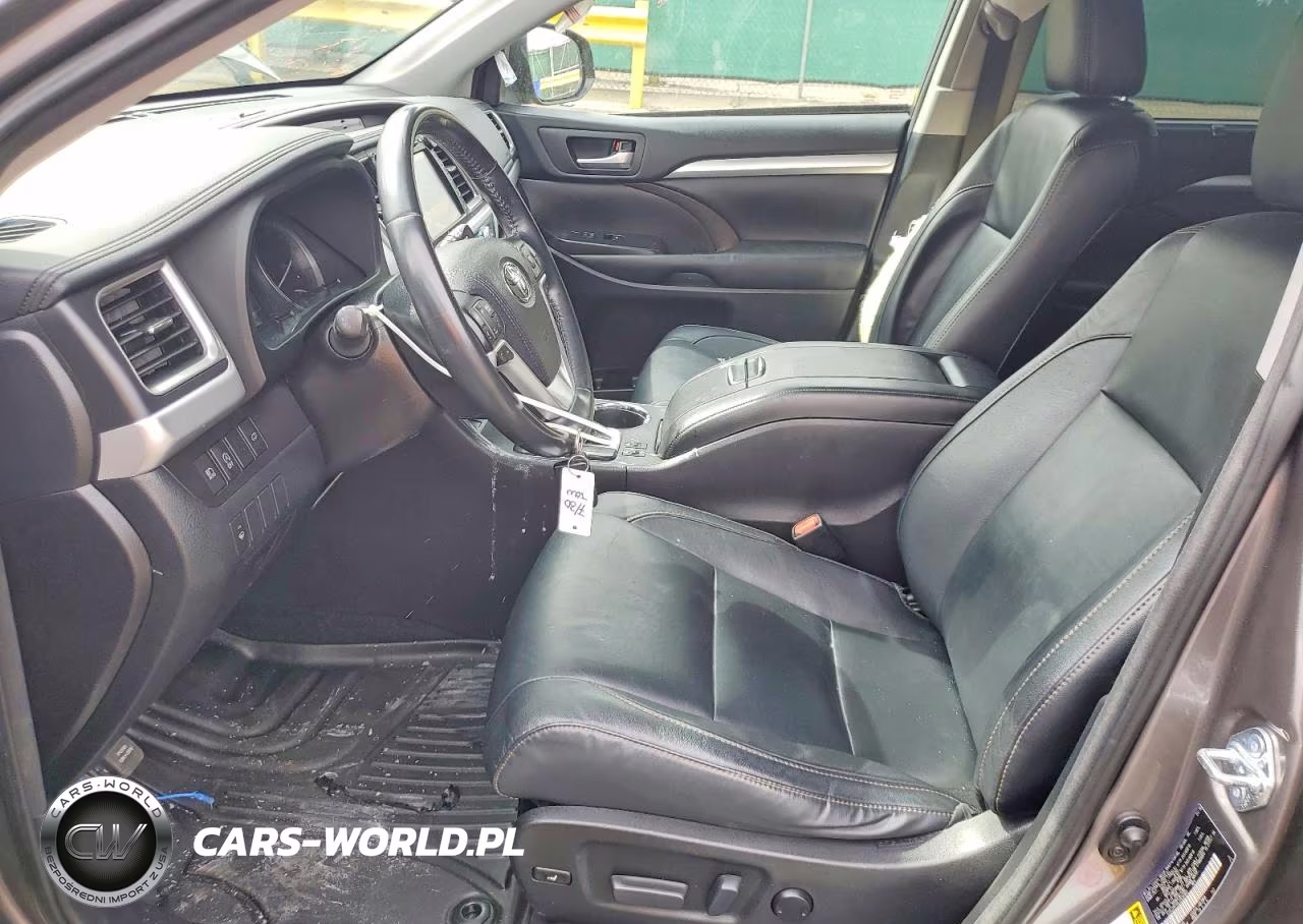2018 Toyota Highlander Xle VIN:5TDJZRFH4JS534807 - 7