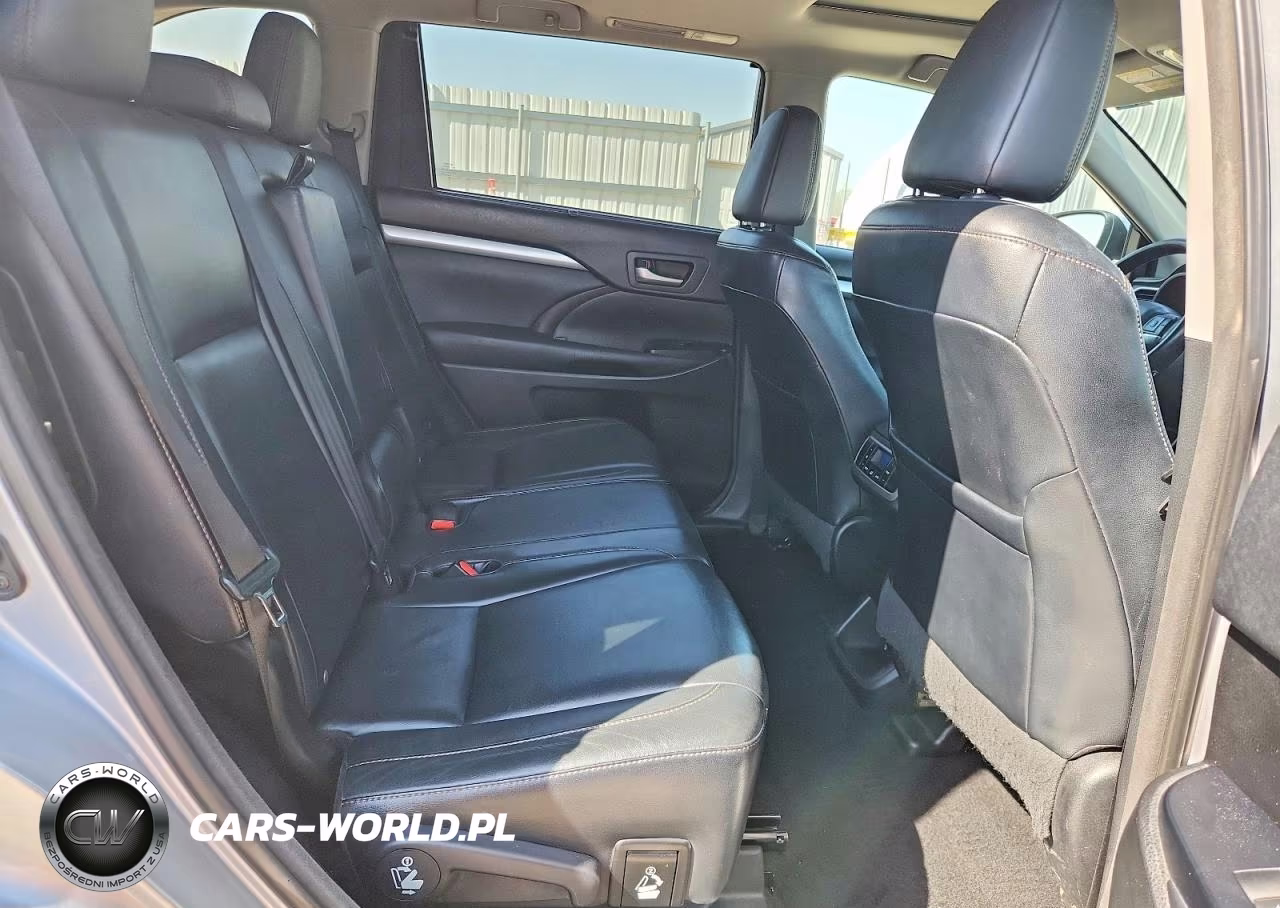 2015 Toyota Highlander Xle VIN:5TDJKRFH2FS197890 - 11