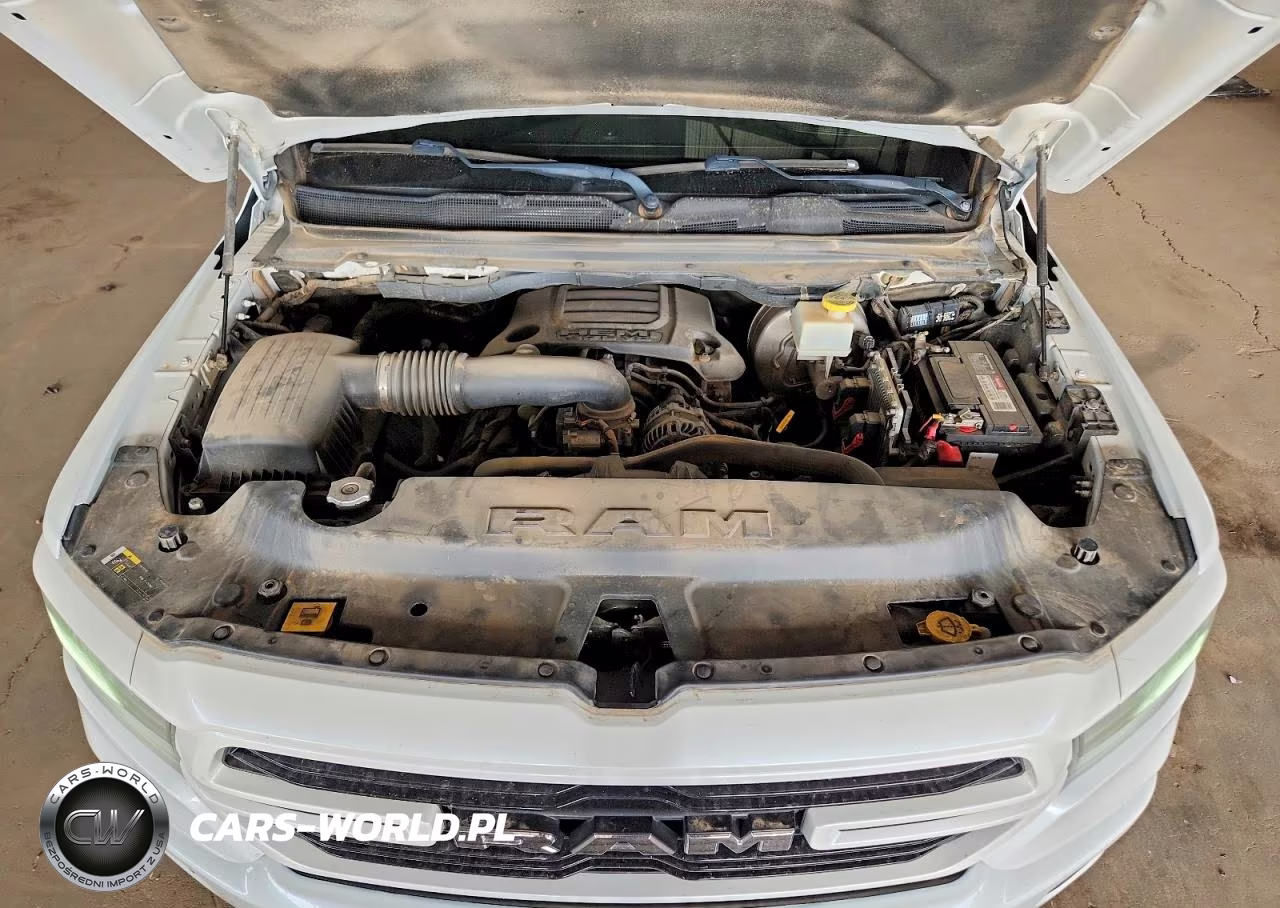 2019 Ram 1500 Laramie VIN:1C6RREJT9KN858289 - 11