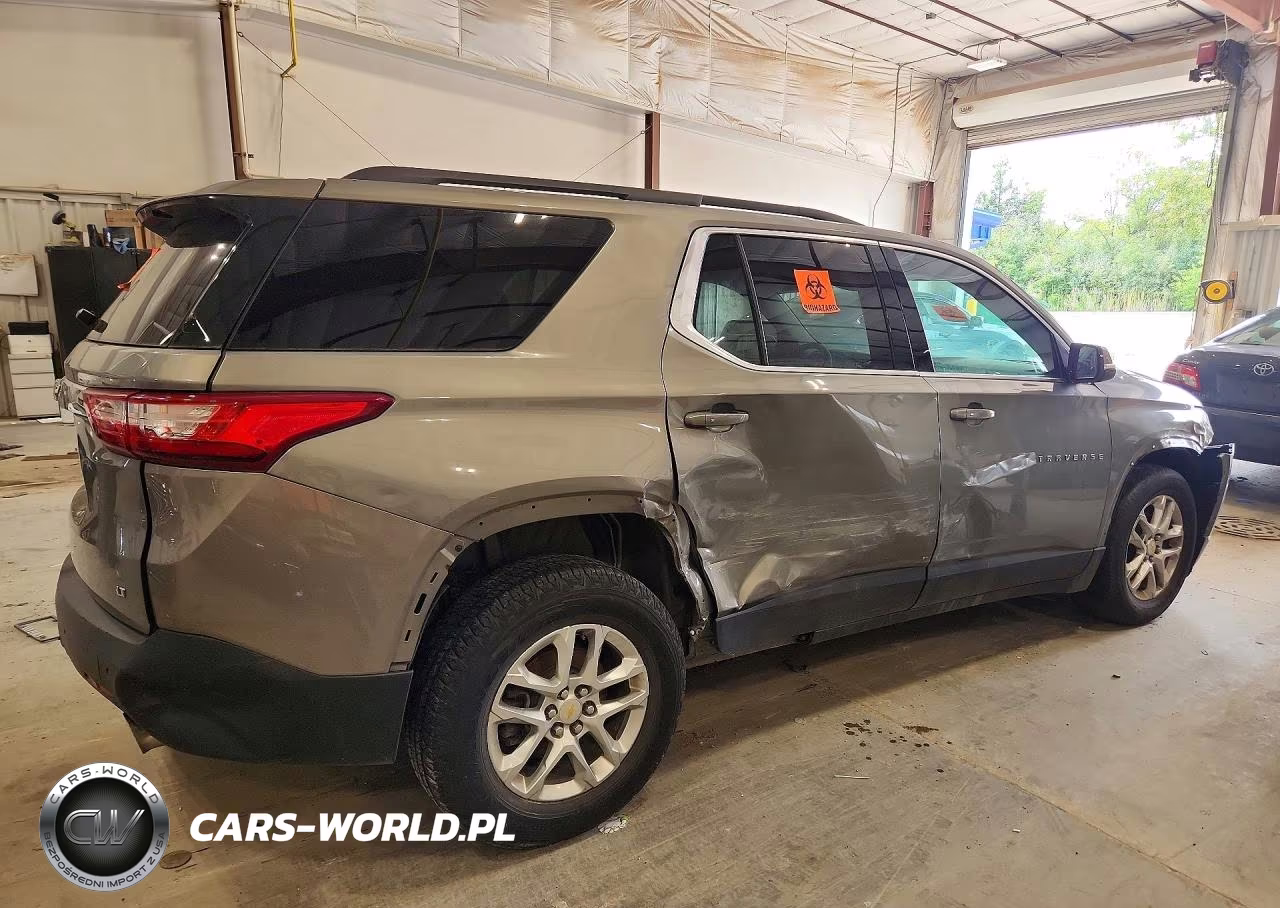 2019 Chevrolet Traverse Lt VIN:1GNERGKW1KJ129617 - 3