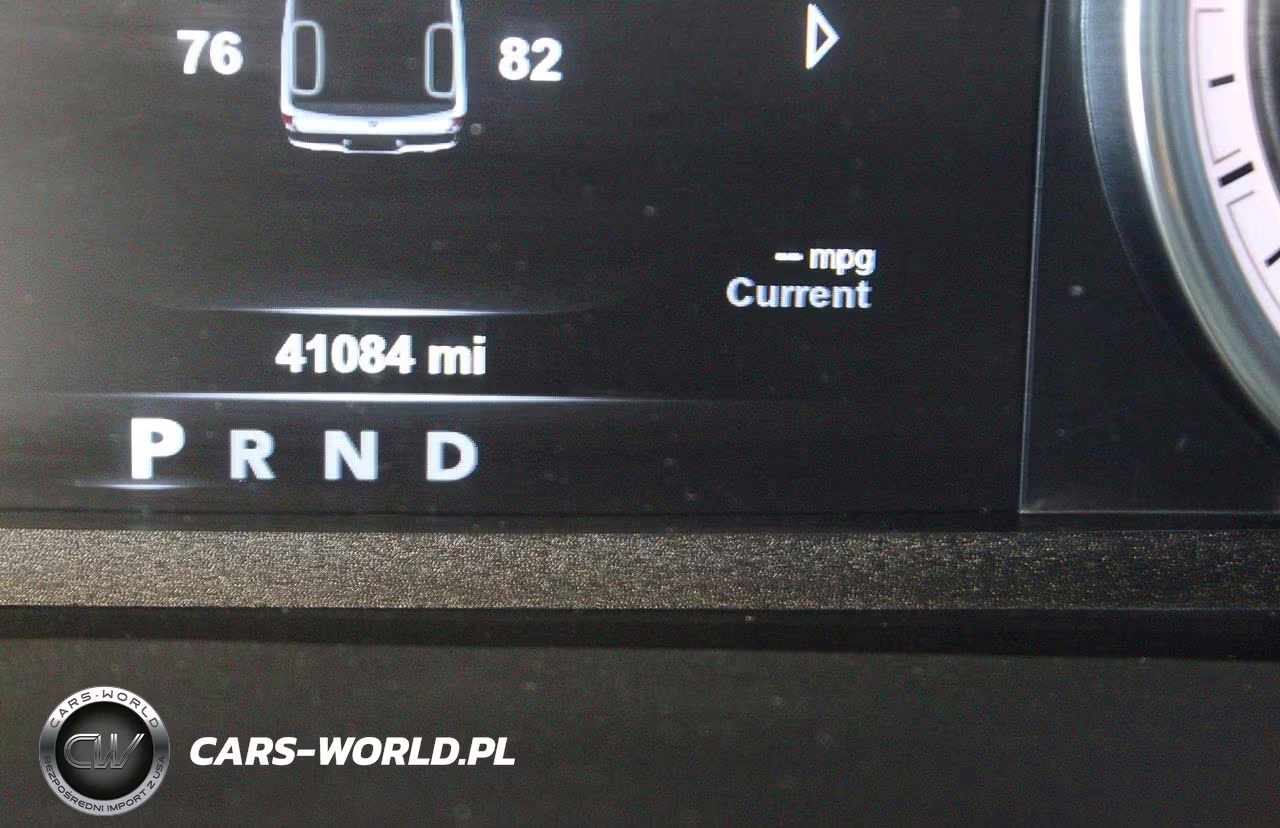 2018 Ram 2500 Laramie VIN:3C6UR5NJ1JG192443 - 8