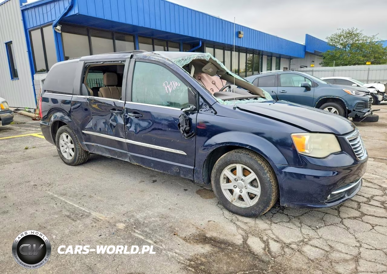 2011 Chrysler Town & Country Touring VIN:2A4RR5DG8BR615318 - 4