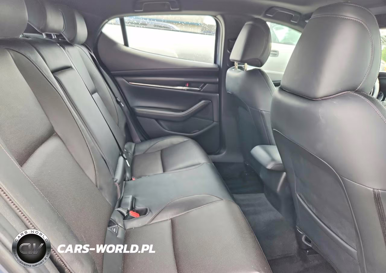 2022 Mazda 3 Premium VIN:JM1BPBML1N1507611 - 10