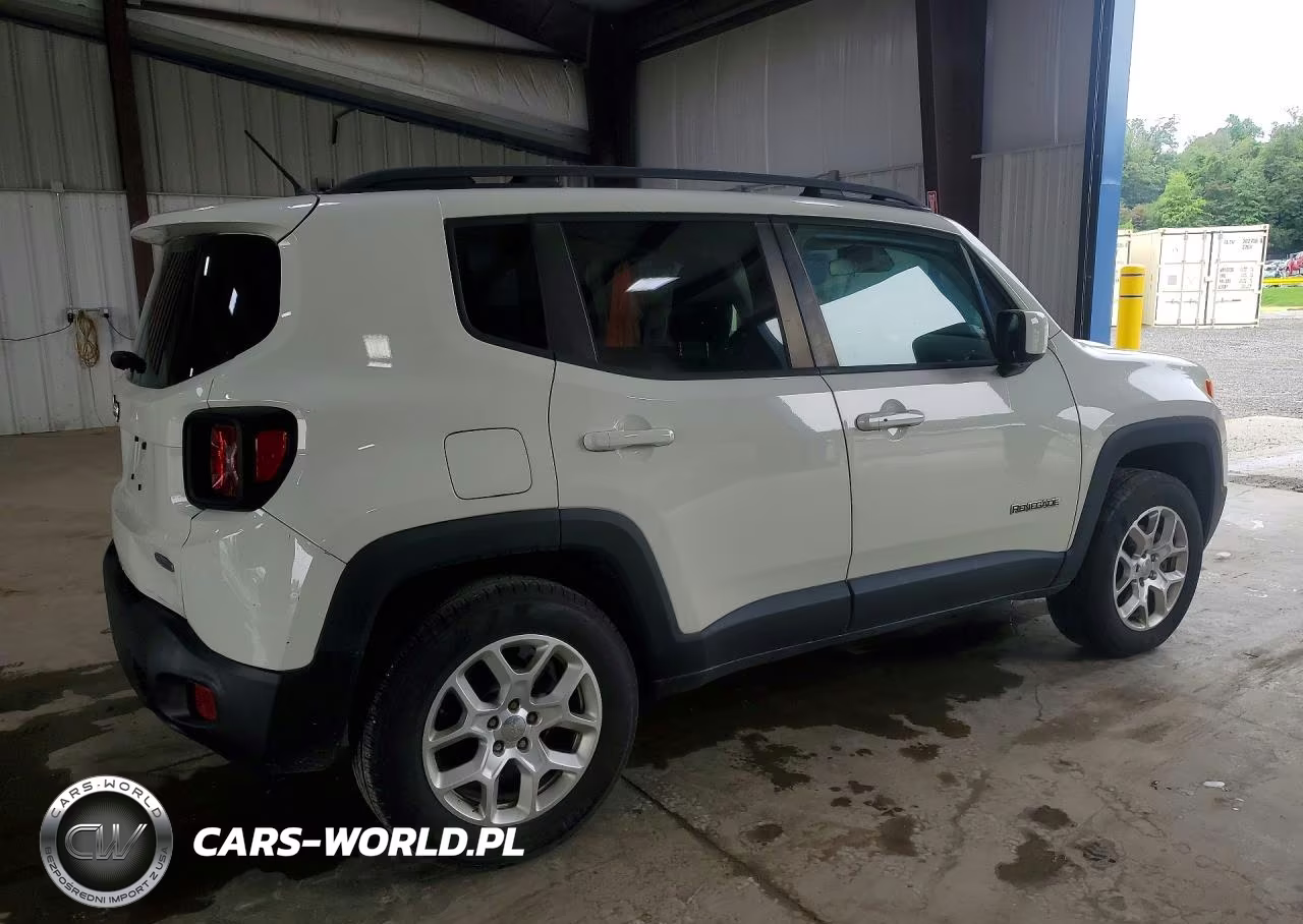 2016 Jeep Renegade Latitude VIN:ZACCJBBT4GPE39252 - 3