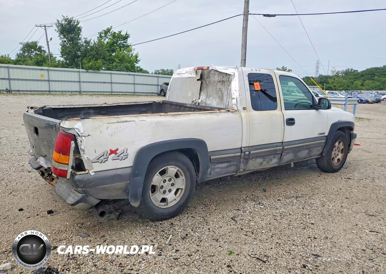 2001 Chevrolet Silverado K1500 VIN:2GCEK19T511116593 - 3