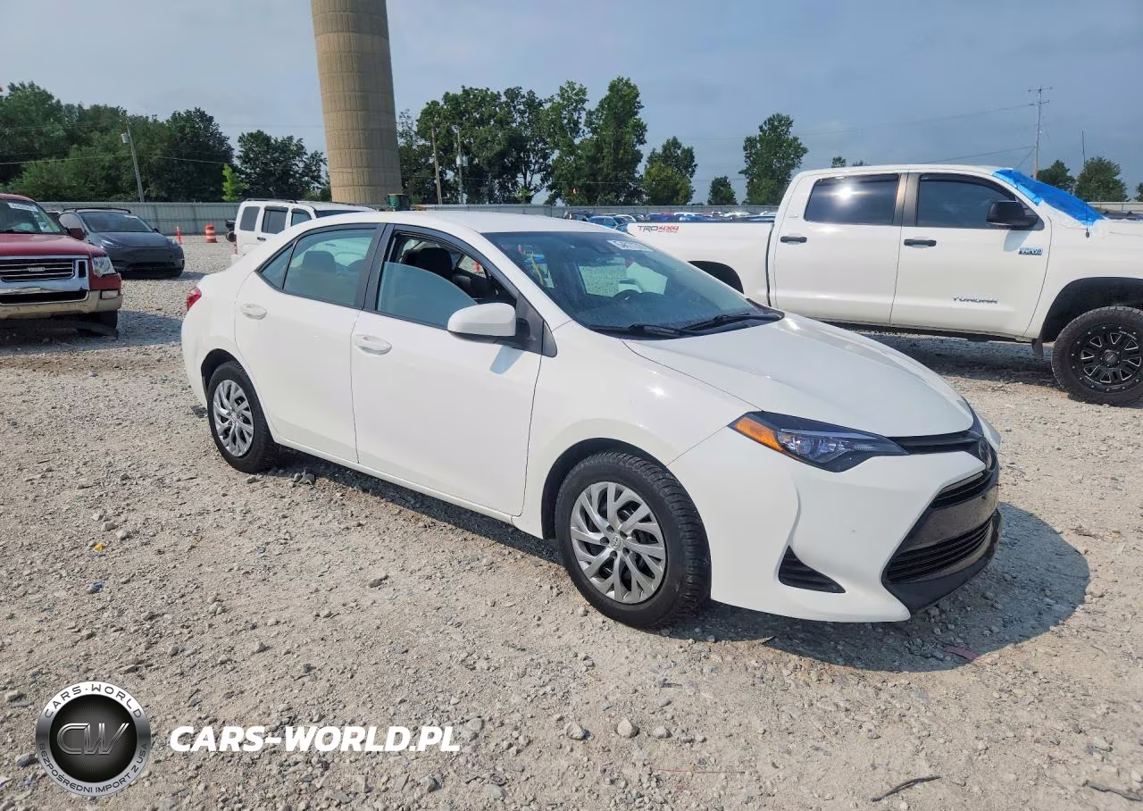 2019 Toyota Corolla Le VIN:2T1BURHE6KC171619 - 4
